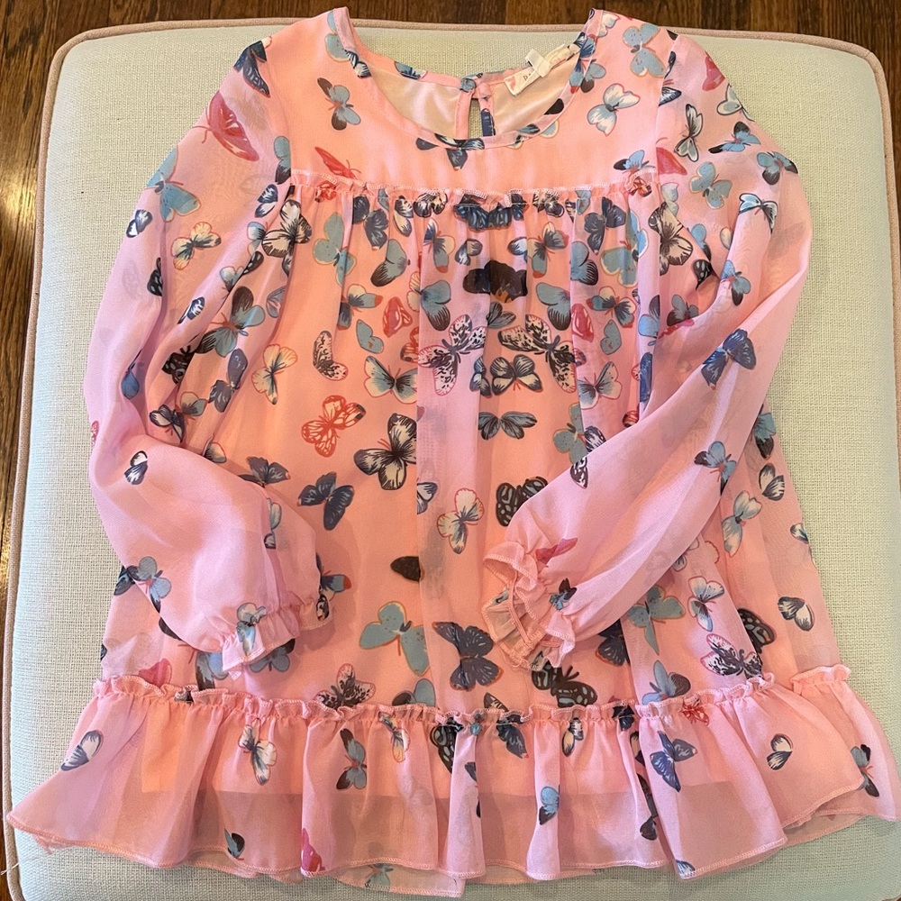 Butterfly blouse with ruffle blouson sleeves. Sz 6